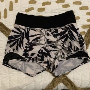 Tropical athletic shorts size small